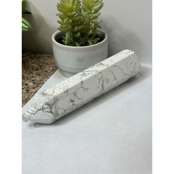 Howlite Tower - Picture 3 of 7